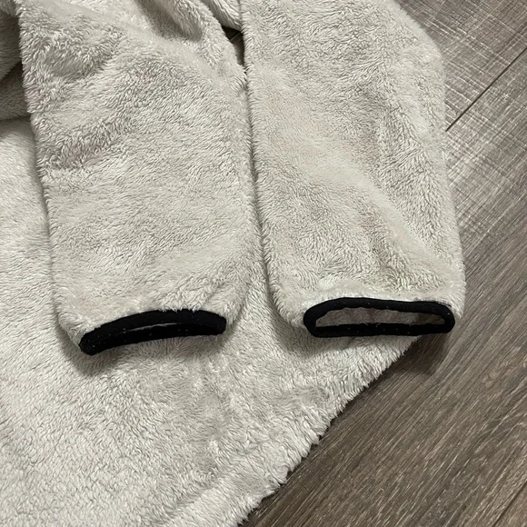 The North Face Osito jacket! - Picture 5 of 5